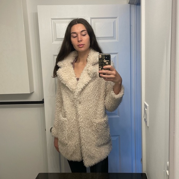 Super Cute Zara Sherpa Jacket - Picture 3 of 4